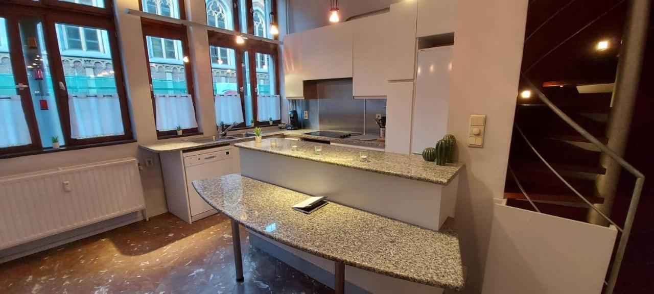 Duplex 2 Chambres Situe Au Centre Du Coeur Historique De Liège Exteriör bild